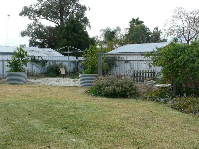 93 Russell Street, Deniliquin NSW 2710