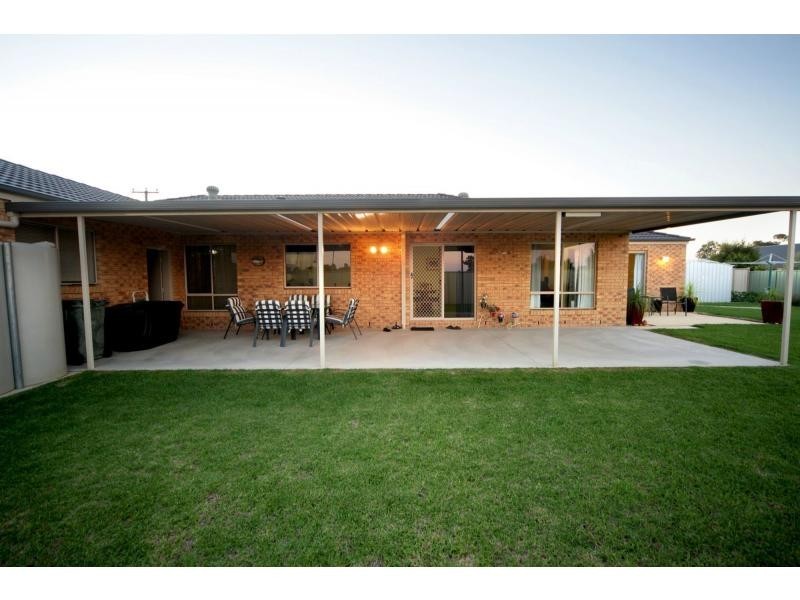 215 Hetherington Street, Deniliquin NSW 2710