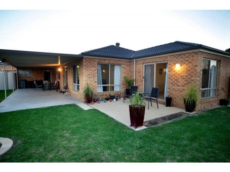 215 Hetherington Street, Deniliquin NSW 2710