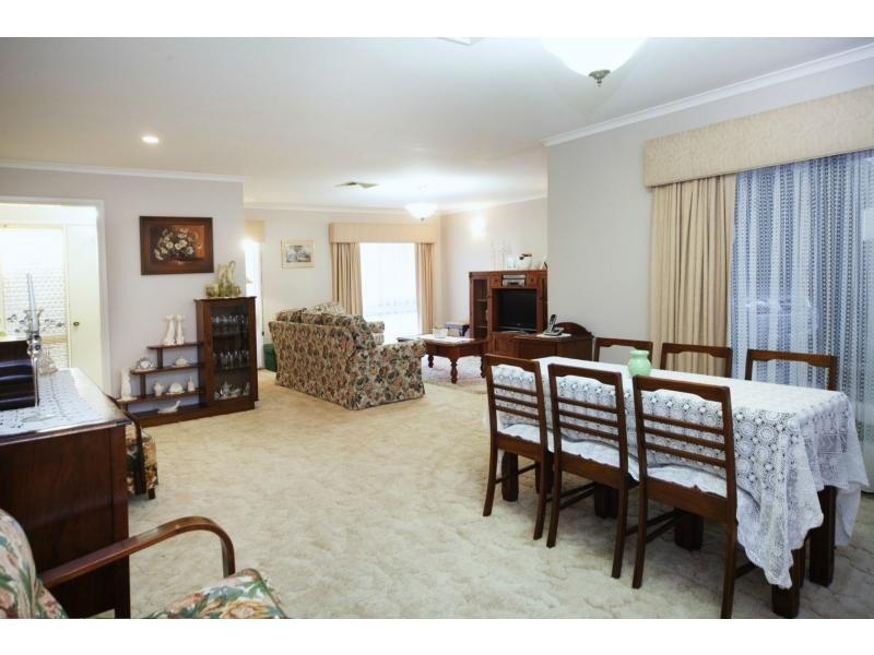 321 Jameson Street, Deniliquin NSW 2710