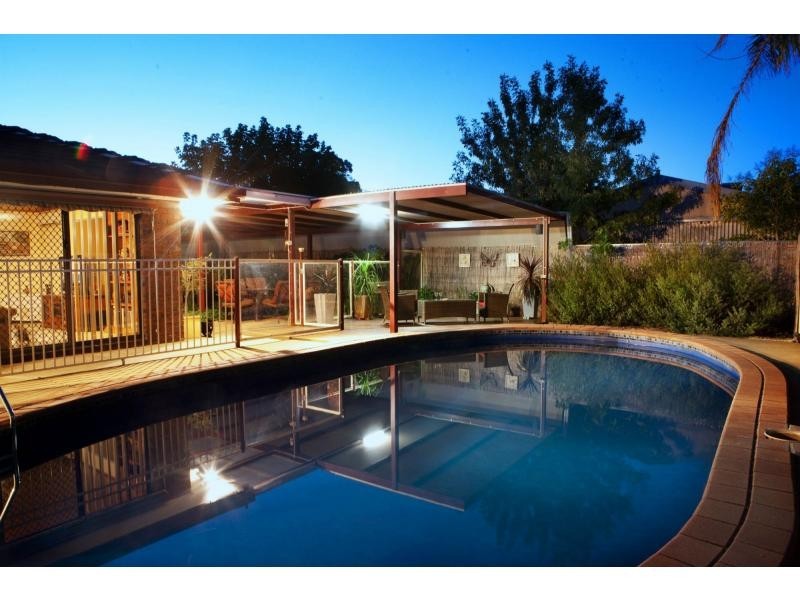 321 Jameson Street, Deniliquin NSW 2710