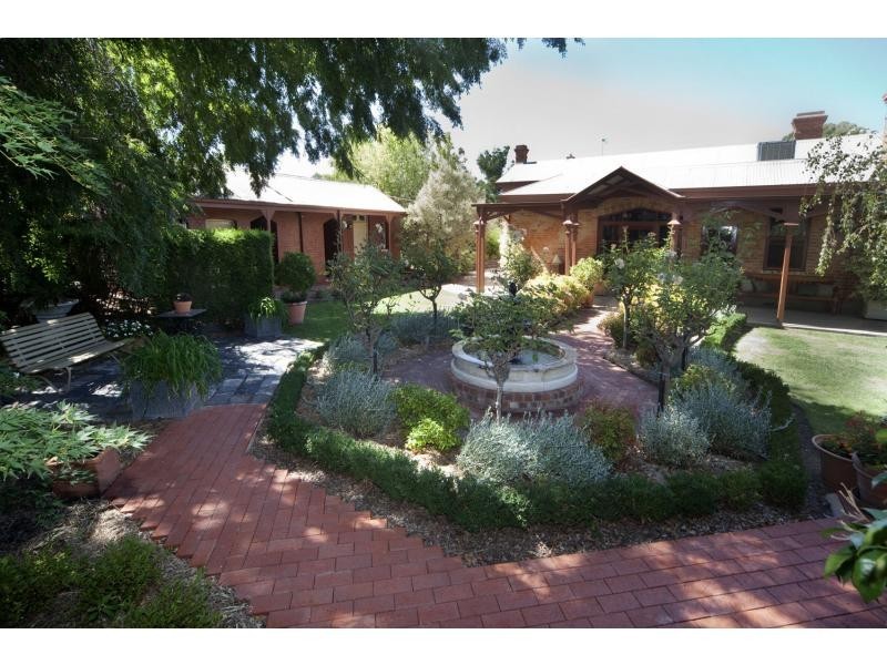 71 Edwardes Street, Deniliquin NSW 2710