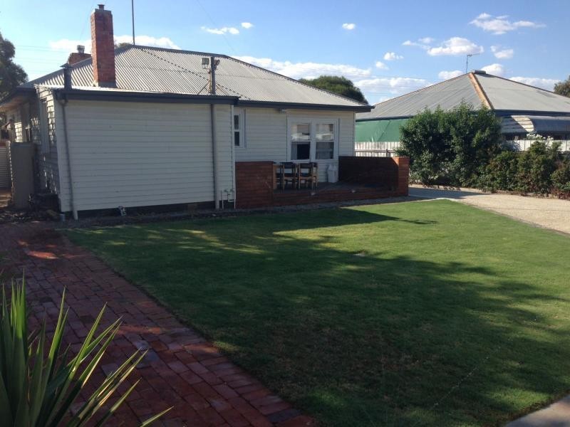 96 Macauley Street, Deniliquin NSW 2710