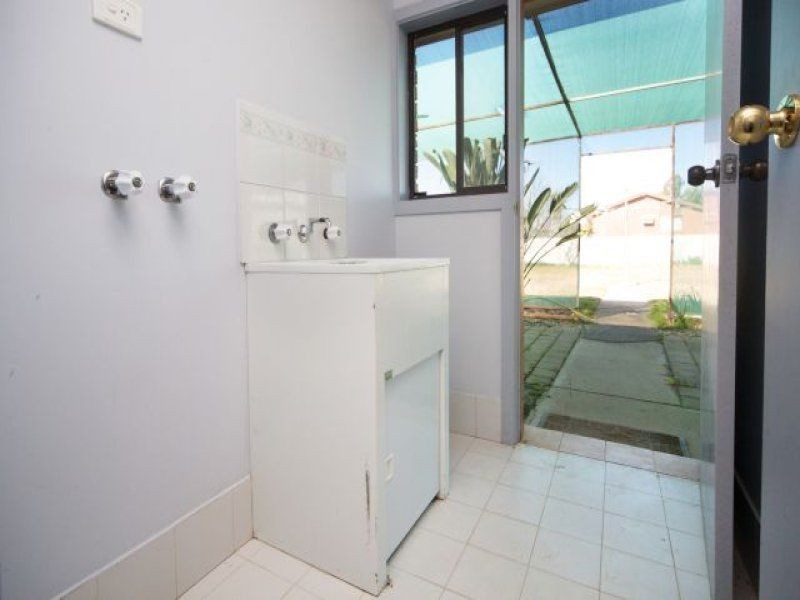 114 Wyatt Street, Deniliquin NSW 2710