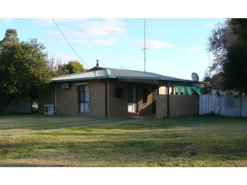 540 Henry Street, Deniliquin NSW 2710