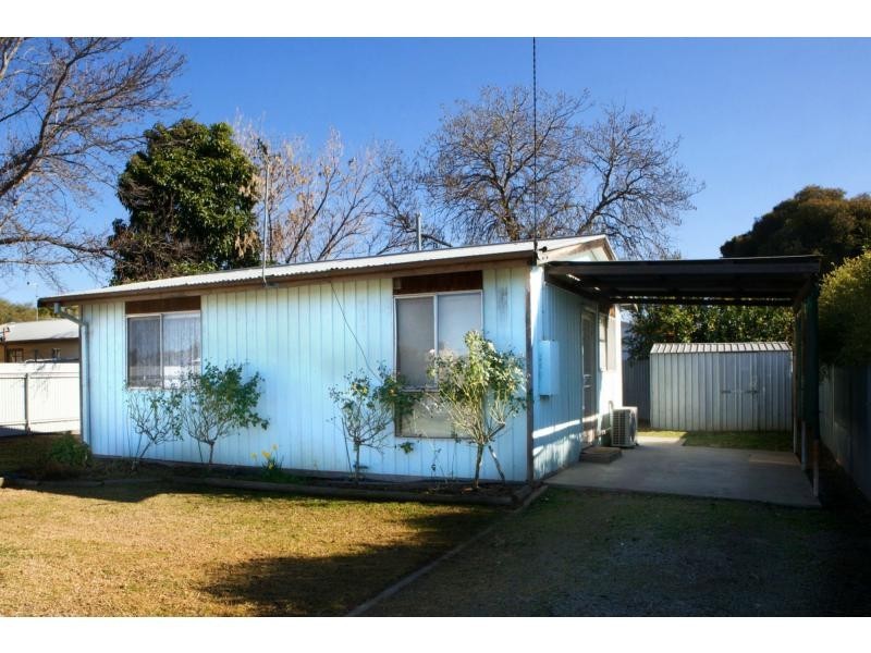 443 Wood Street, Deniliquin NSW 2710