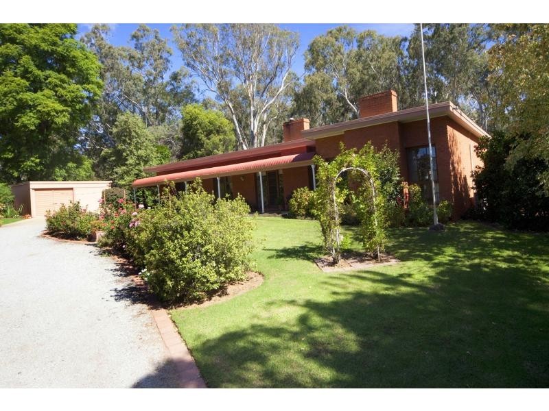 188 River Street, Deniliquin NSW 2710