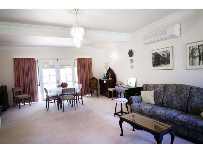 188 River Street, Deniliquin NSW 2710