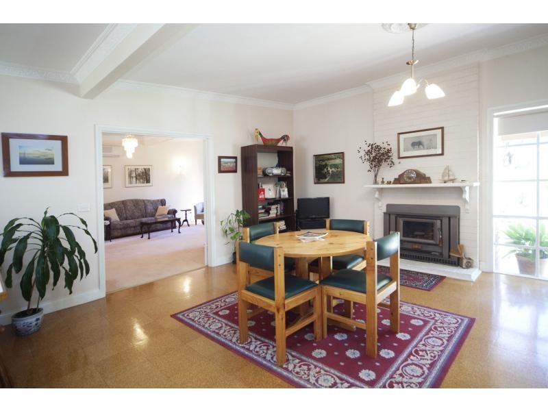 188 River Street, Deniliquin NSW 2710