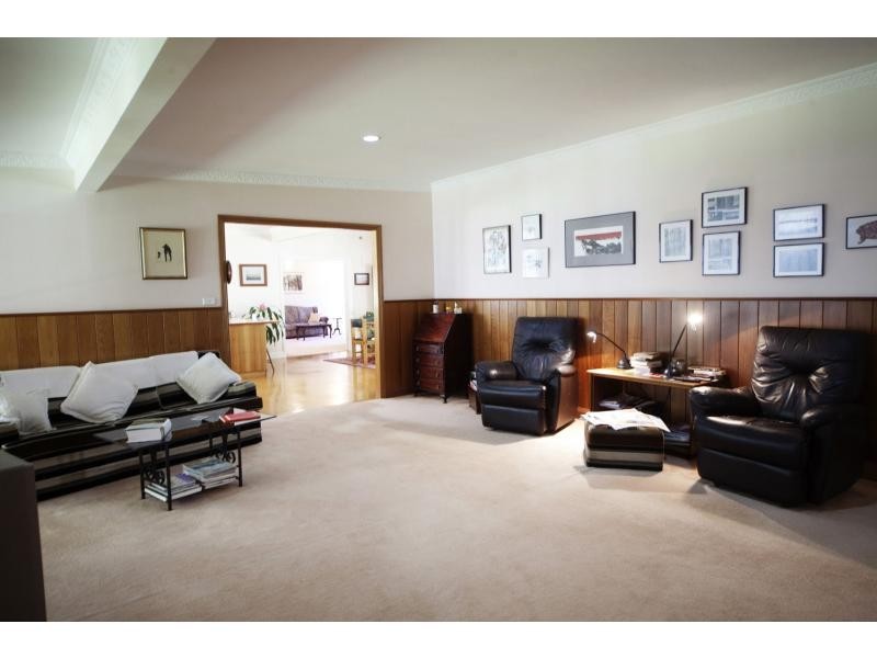 188 River Street, Deniliquin NSW 2710