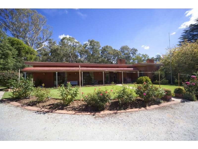 188 River Street, Deniliquin NSW 2710