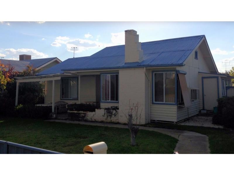109 Hardinge Street, Deniliquin NSW 2710