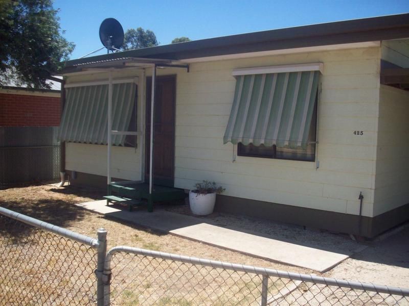 425 Whitelock Street, Deniliquin NSW 2710