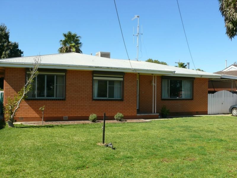 136 Dick Street, Deniliquin NSW 2710