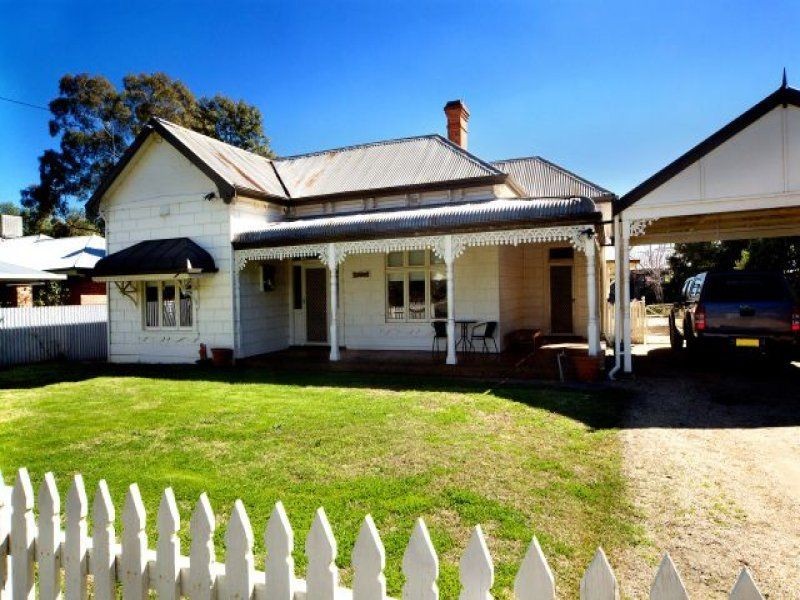 101 Edwardes Street, Deniliquin NSW 2710