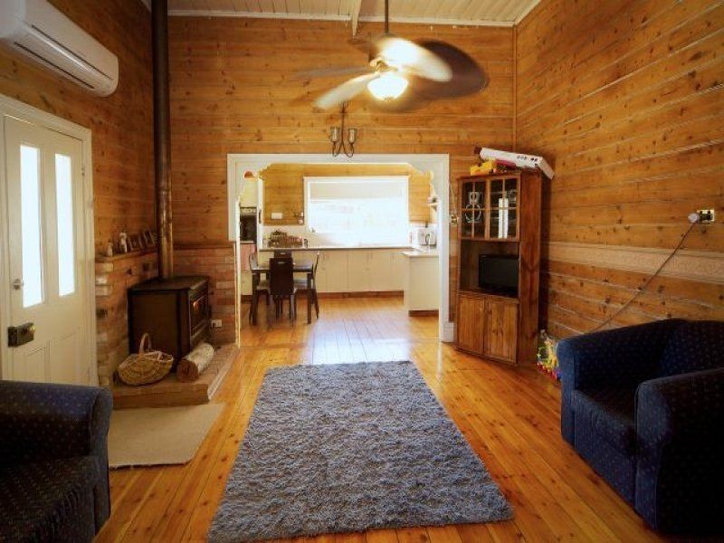 101 Edwardes Street, Deniliquin NSW 2710