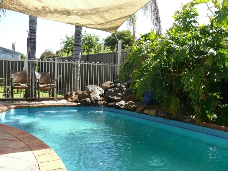 61 Burton Street, Deniliquin NSW 2710