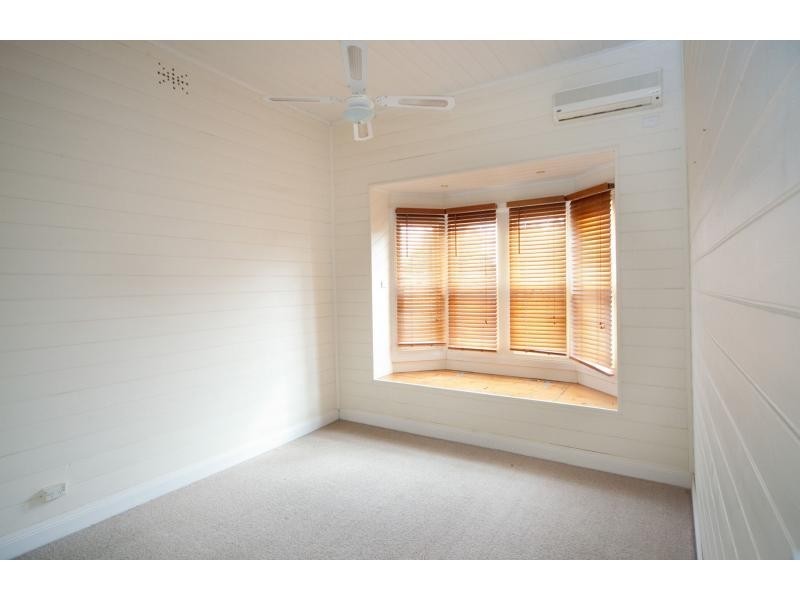 86 Crispe Street, Deniliquin NSW 2710