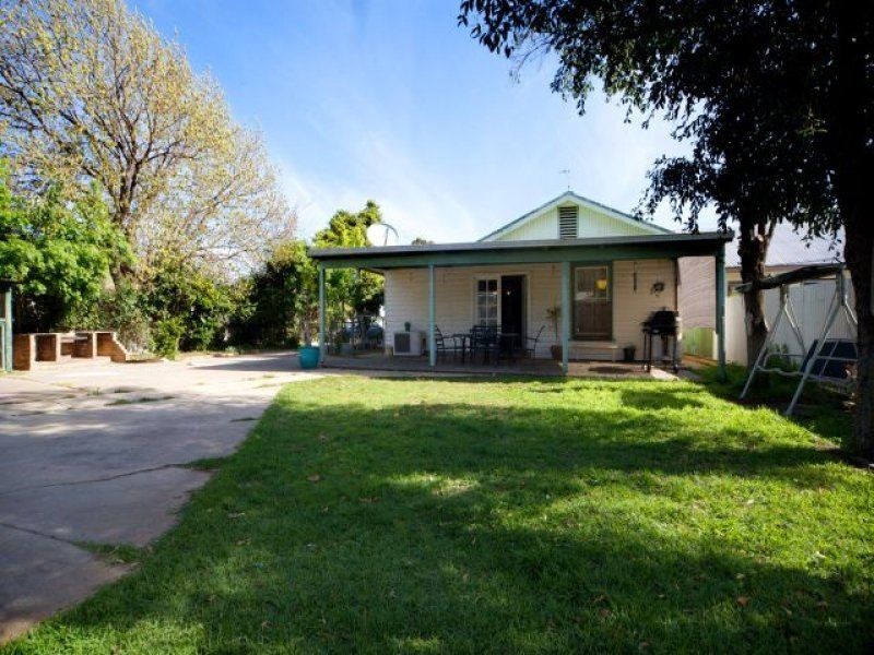 345 Wood Street, Deniliquin NSW 2710