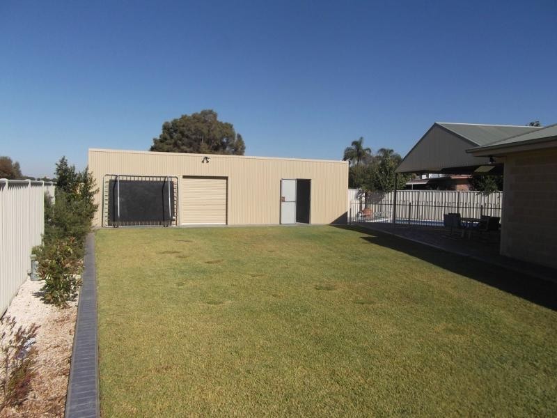 7 Thomas Court, Deniliquin NSW 2710