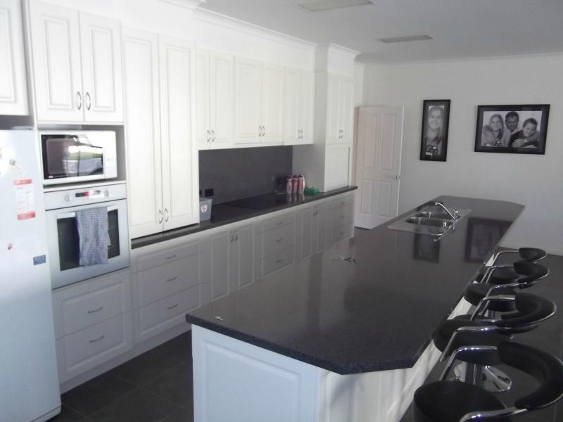 7 Thomas Court, Deniliquin NSW 2710