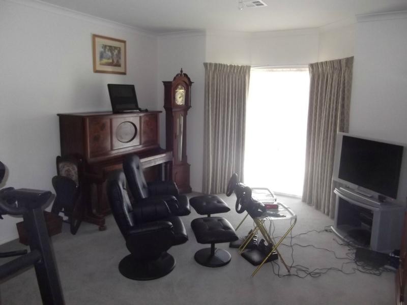 7 Thomas Court, Deniliquin NSW 2710