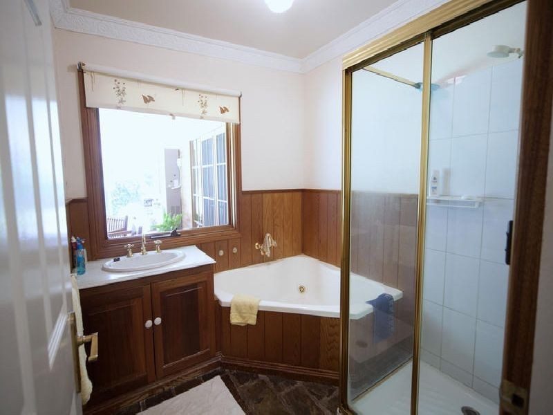 188 River Street, Deniliquin NSW 2710