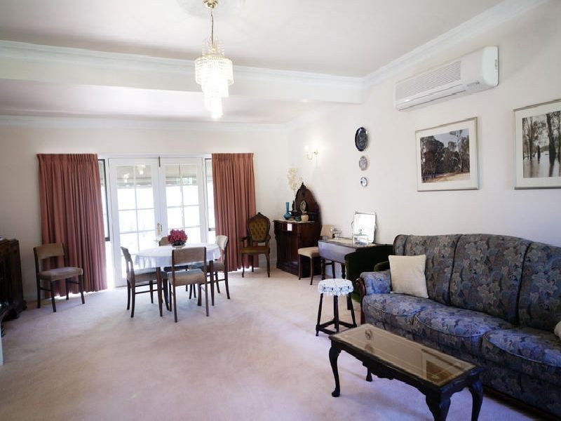 188 River Street, Deniliquin NSW 2710