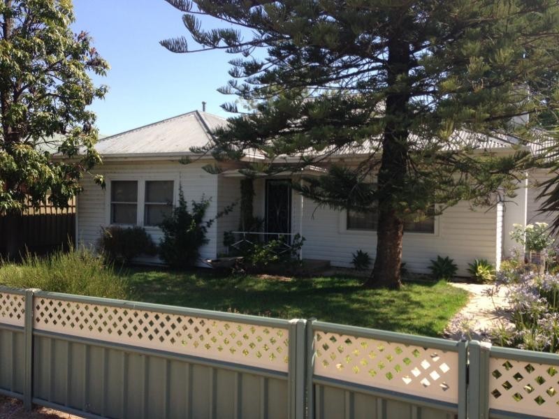 296 Finley Road, Deniliquin NSW 2710