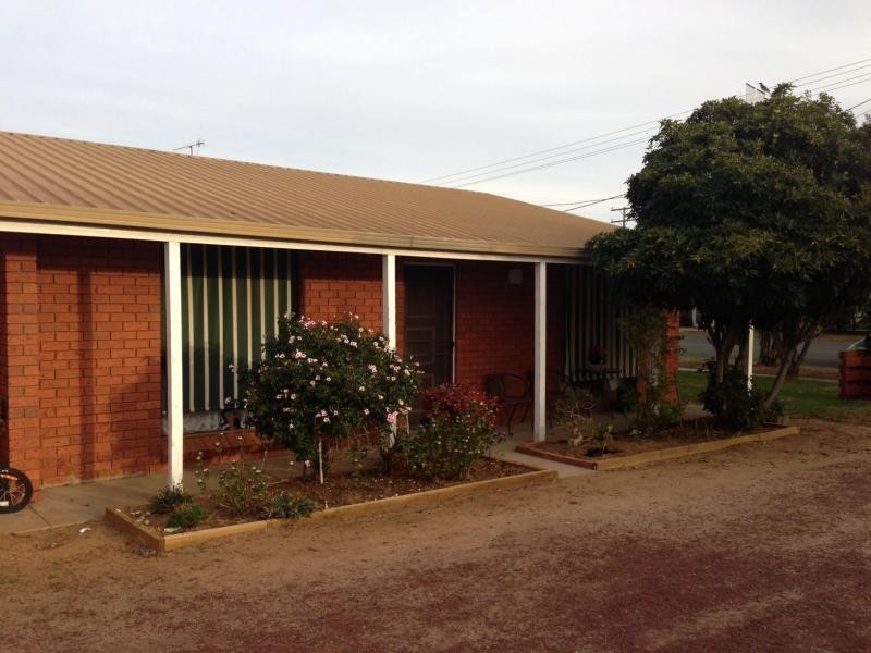 Unit 1/425 Harfluer Street, Deniliquin NSW 2710
