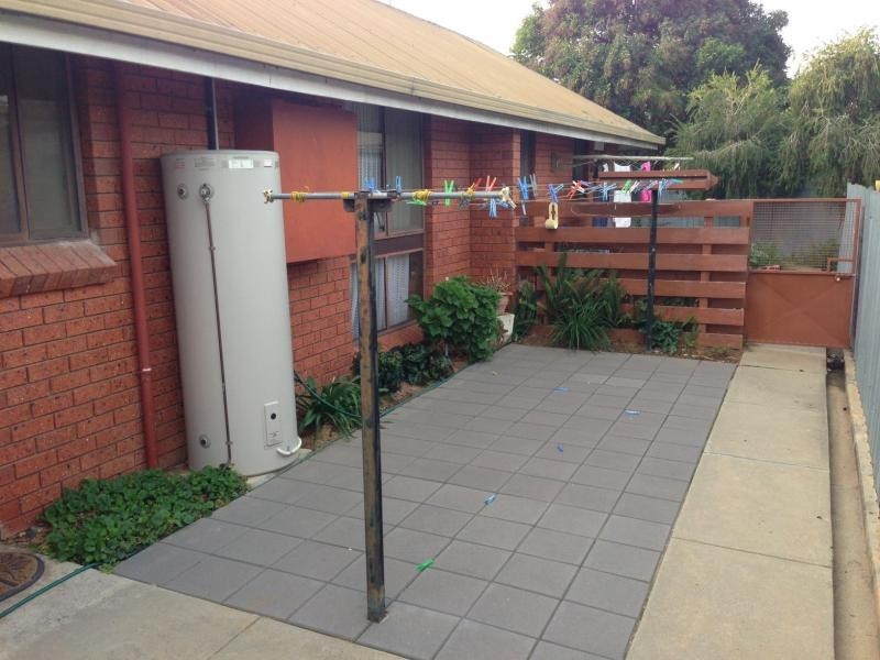 Unit 1/425 Harfluer Street, Deniliquin NSW 2710