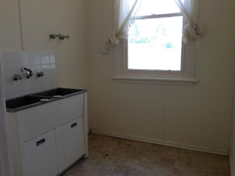 Unit 1/411 Sloane Street, Deniliquin NSW 2710