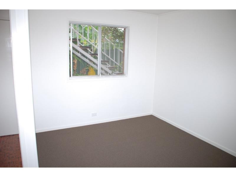 Unit 4/13 Awoonga Avenue, Burleigh Heads QLD 4220