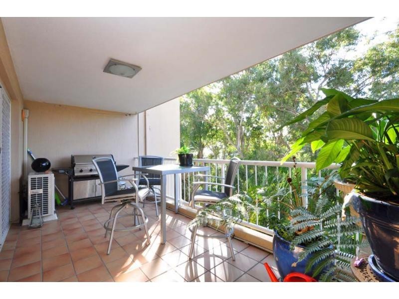 Unit 12/14 BRAKE Street, Burleigh Heads QLD 4220