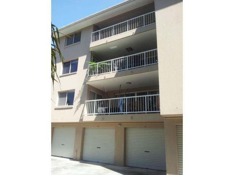 Unit 12/14 BRAKE Street, Burleigh Heads QLD 4220