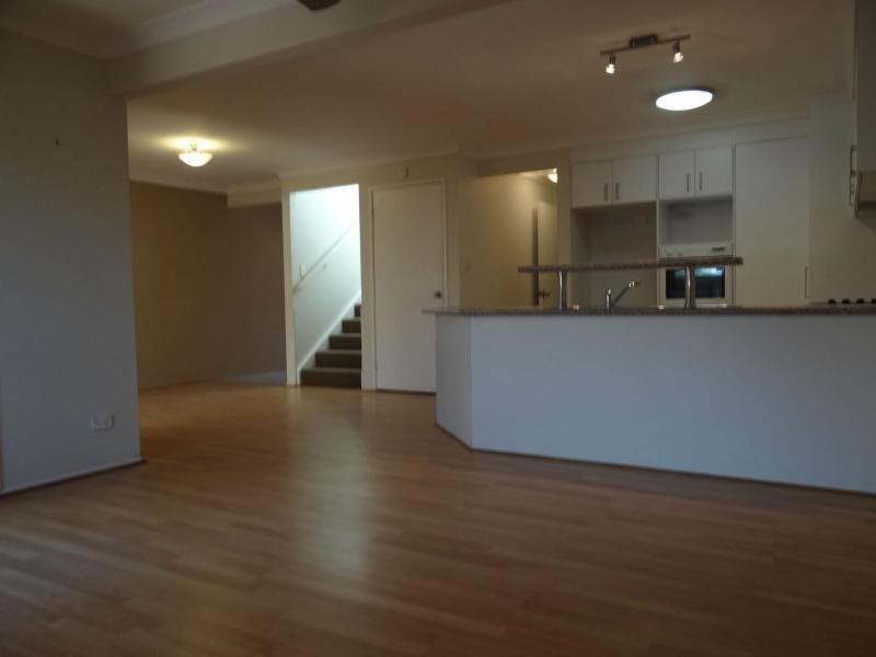 2/3 Teal Court, Burleigh Waters QLD 4220