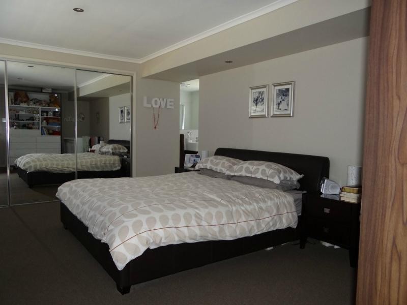 37 Banksia Broadway, Burleigh Waters QLD 4220