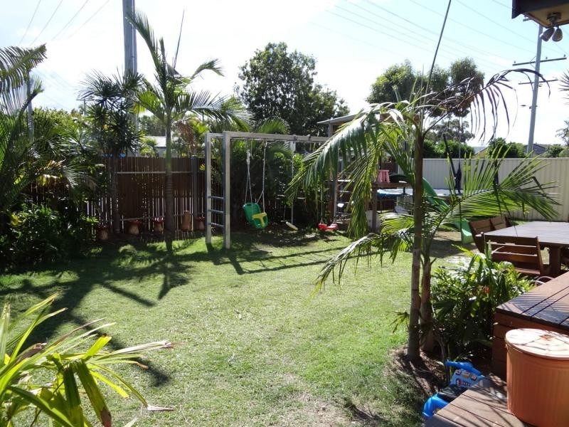 37 Banksia Broadway, Burleigh Waters QLD 4220