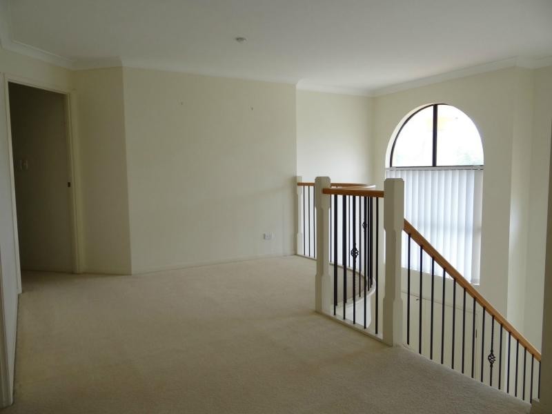 20 Tanzen Drive, Arundel QLD 4214