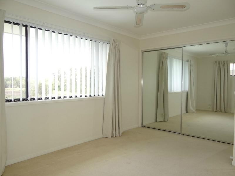 20 Tanzen Drive, Arundel QLD 4214