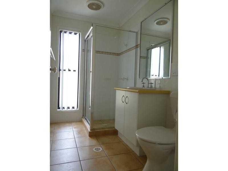 20 Tanzen Drive, Arundel QLD 4214