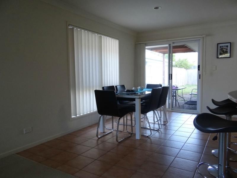 21 Seville Circuit, Burleigh Waters QLD 4220