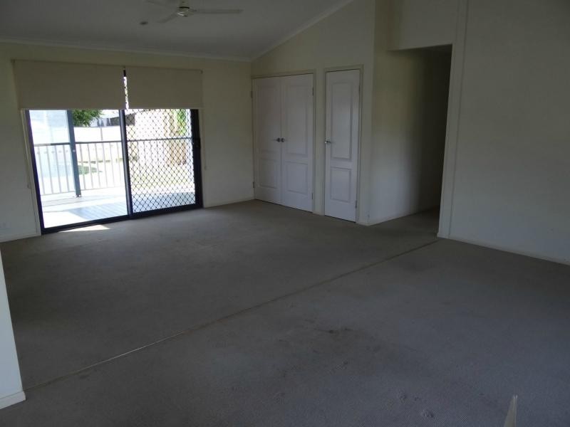10 Boonery Street, Blackwater QLD 4717