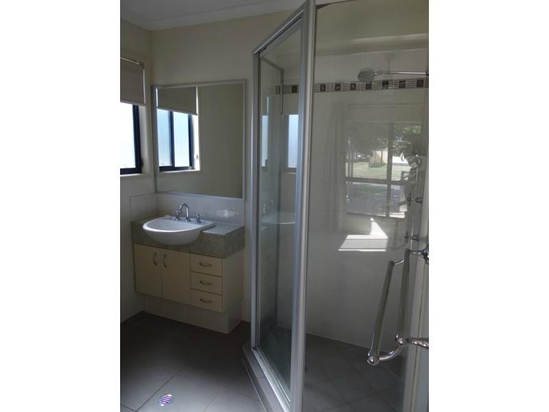 10 Boonery Street, Blackwater QLD 4717