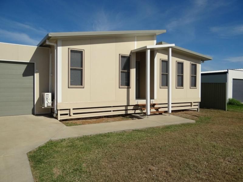 12 Summer Red Court, Blackwater QLD 4717