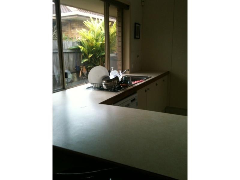 2 Ridgewood Court, Burleigh Waters QLD 4220