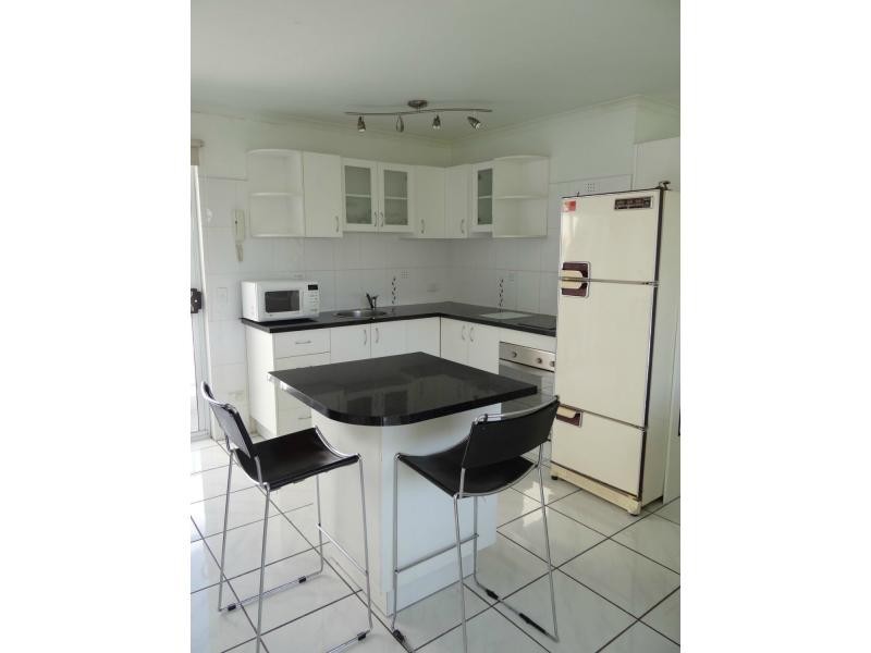 7/61 Frank Street, Labrador QLD 4215