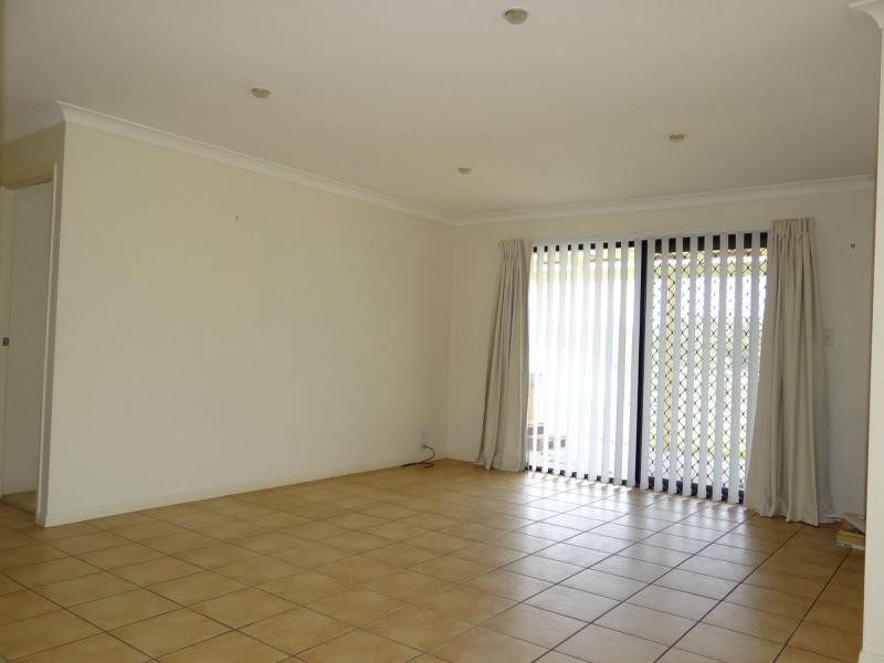 20 Tanzen Drive, Arundel QLD 4214