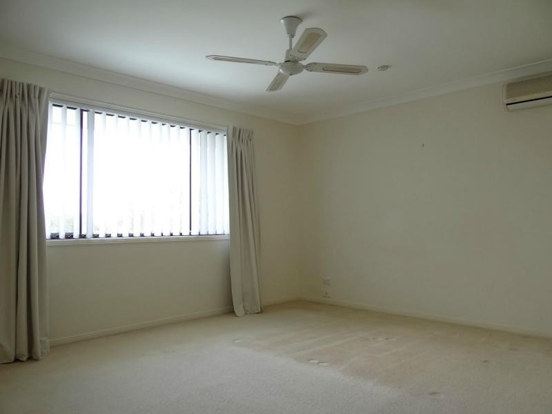 20 Tanzen Drive, Arundel QLD 4214