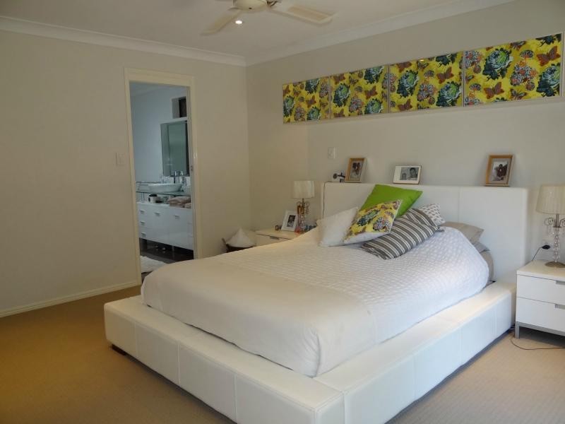 6 Condor Court, Burleigh Waters QLD 4220